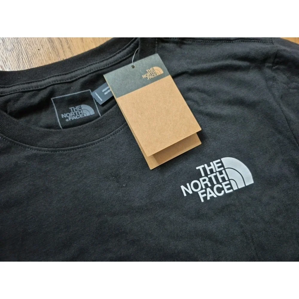 The North Face Long Sleeve Box‎ NSE Tee in TNF Men Size Medium Black/White